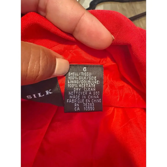 Vintage August Silk Oversized Blazer Red Silk Tomato Girl Bold Maximilist SZ 6 - Picture 4 of 7